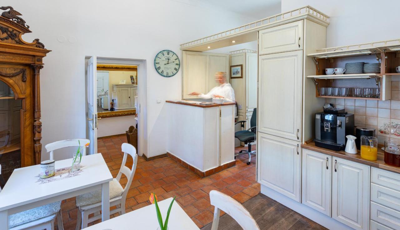 Loreta Hotel Praha Eksteriør bilde